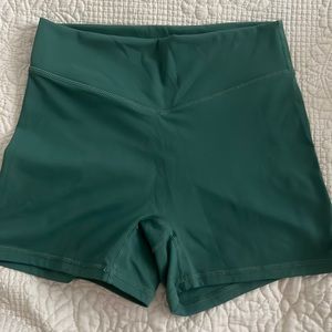 Balance cloud shorts